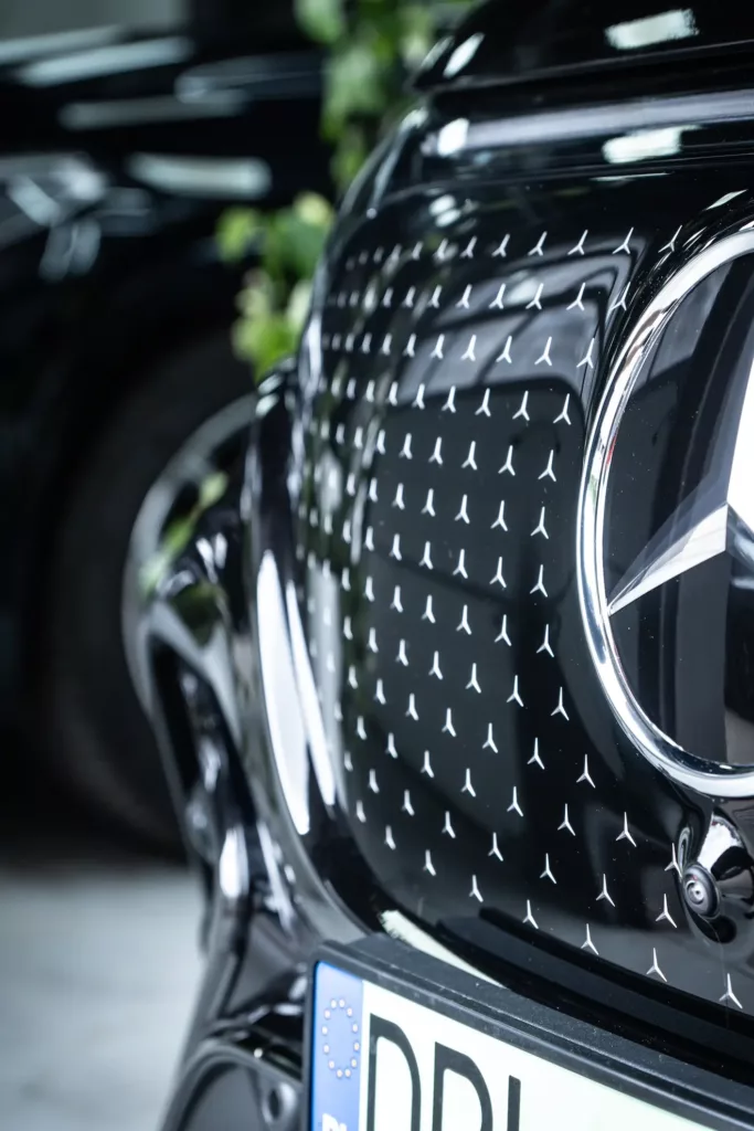 Zabezpieczenie folią frontu Auta